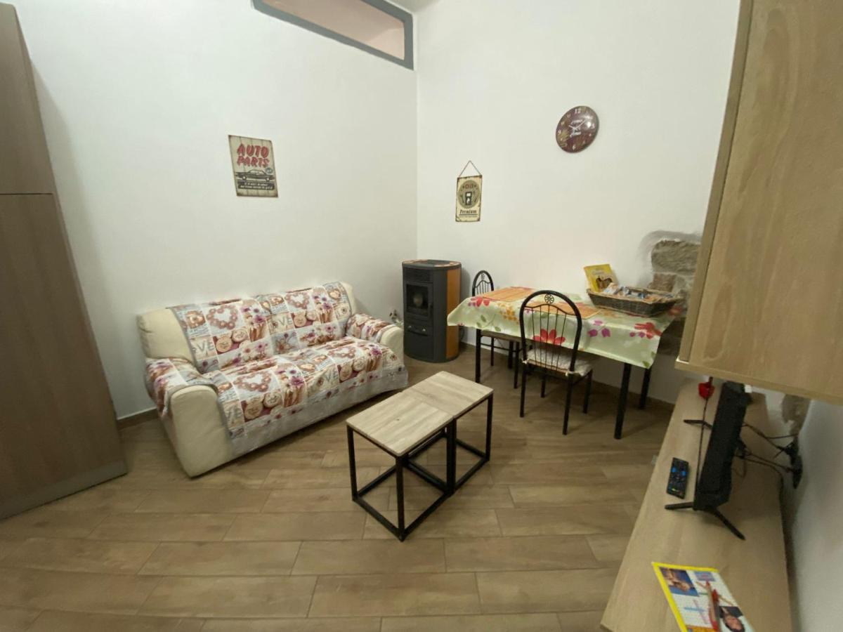 La Casa Di Sara Apartamento Nuoro  Quarto foto